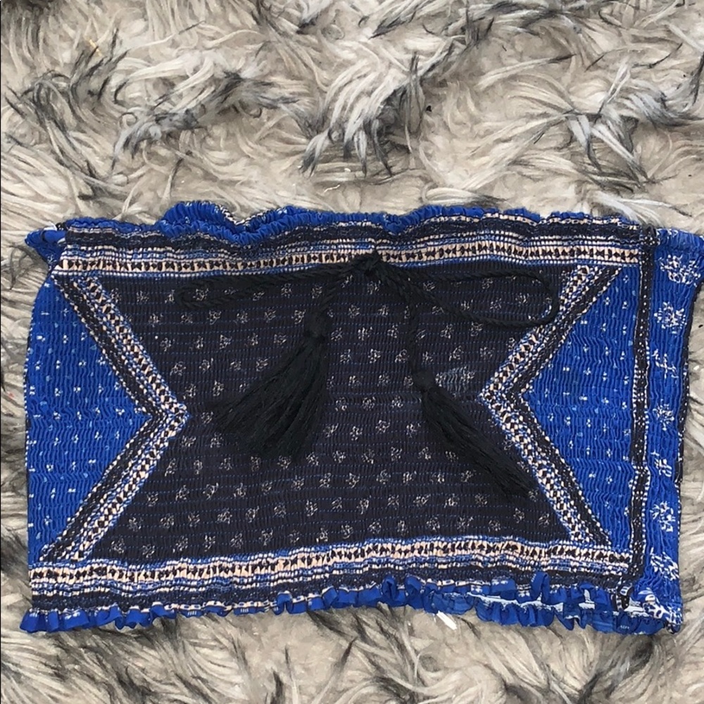💙🦋patterned bandeau crop top!!💙🦋